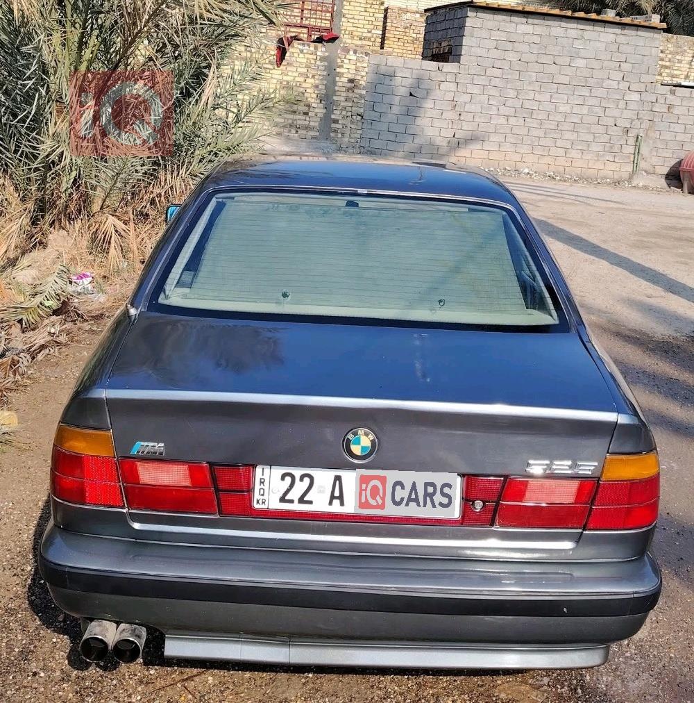 بی ئێم دەبڵیو سیریەس 5